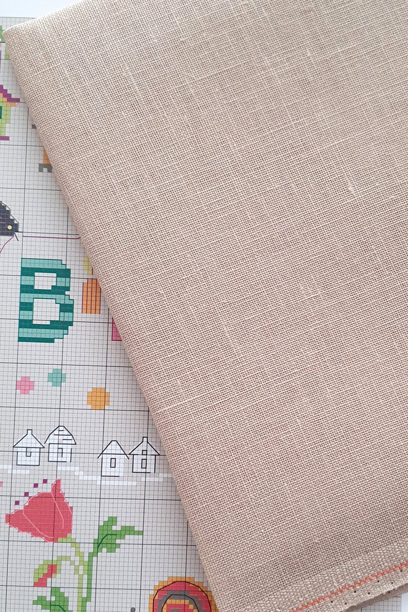 ZWEIGART Edinburgh 36 Count Linen Fabric Colour 309 – 48 × 68 cm - Image 3