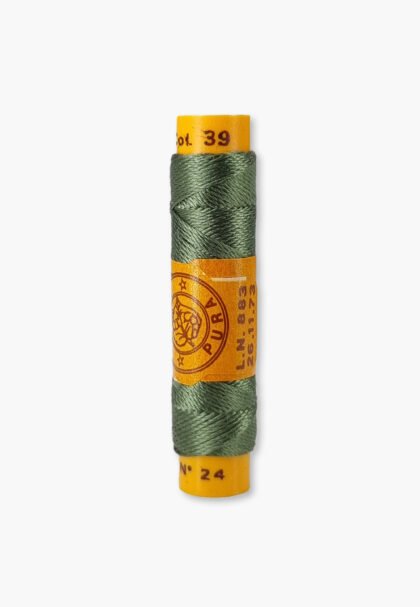 Bozzolo Reale Tre Stelle – Vintage Silk Thread – Color 39 – Size No. 24