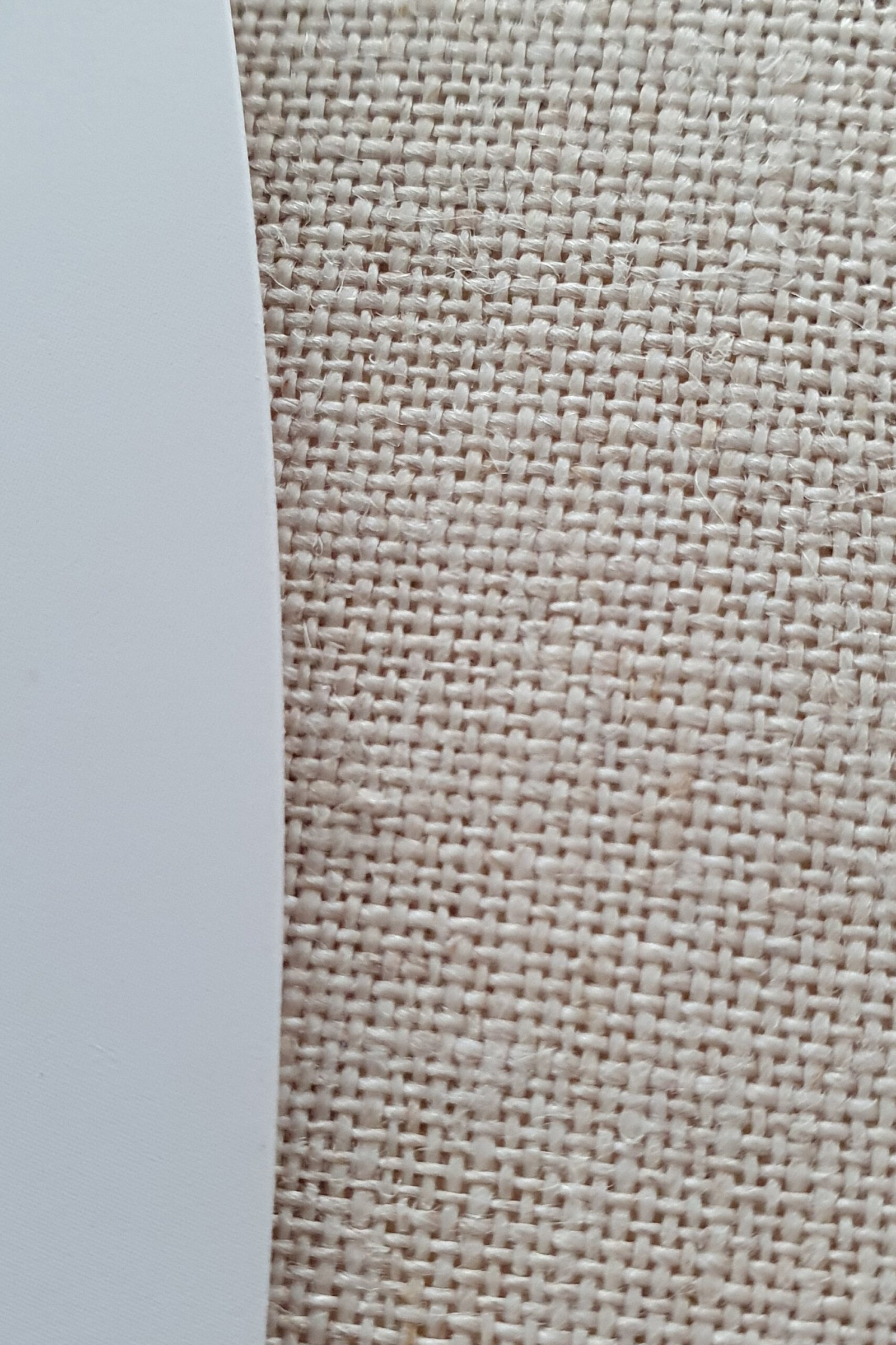 ZWEIGART Belfast 3609 – Precut Linen Fabric 32 Count - Colour 52 - (48 × 68 cm) - Image 5