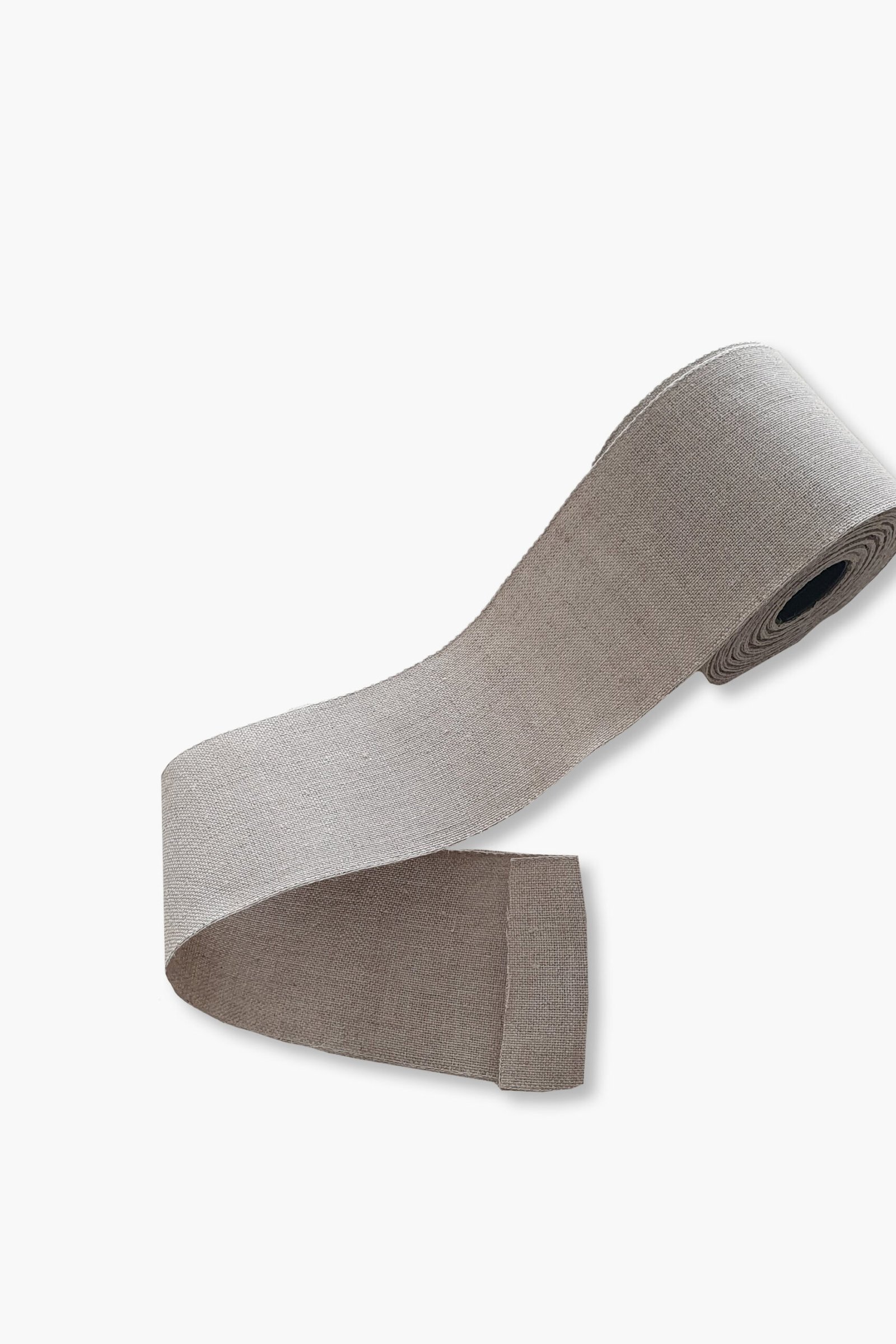 Fascia ricamata in lino ZWEIGART 72022 – Larghezza 8 cm – Colore 53 – 100% Lino - immagine 2