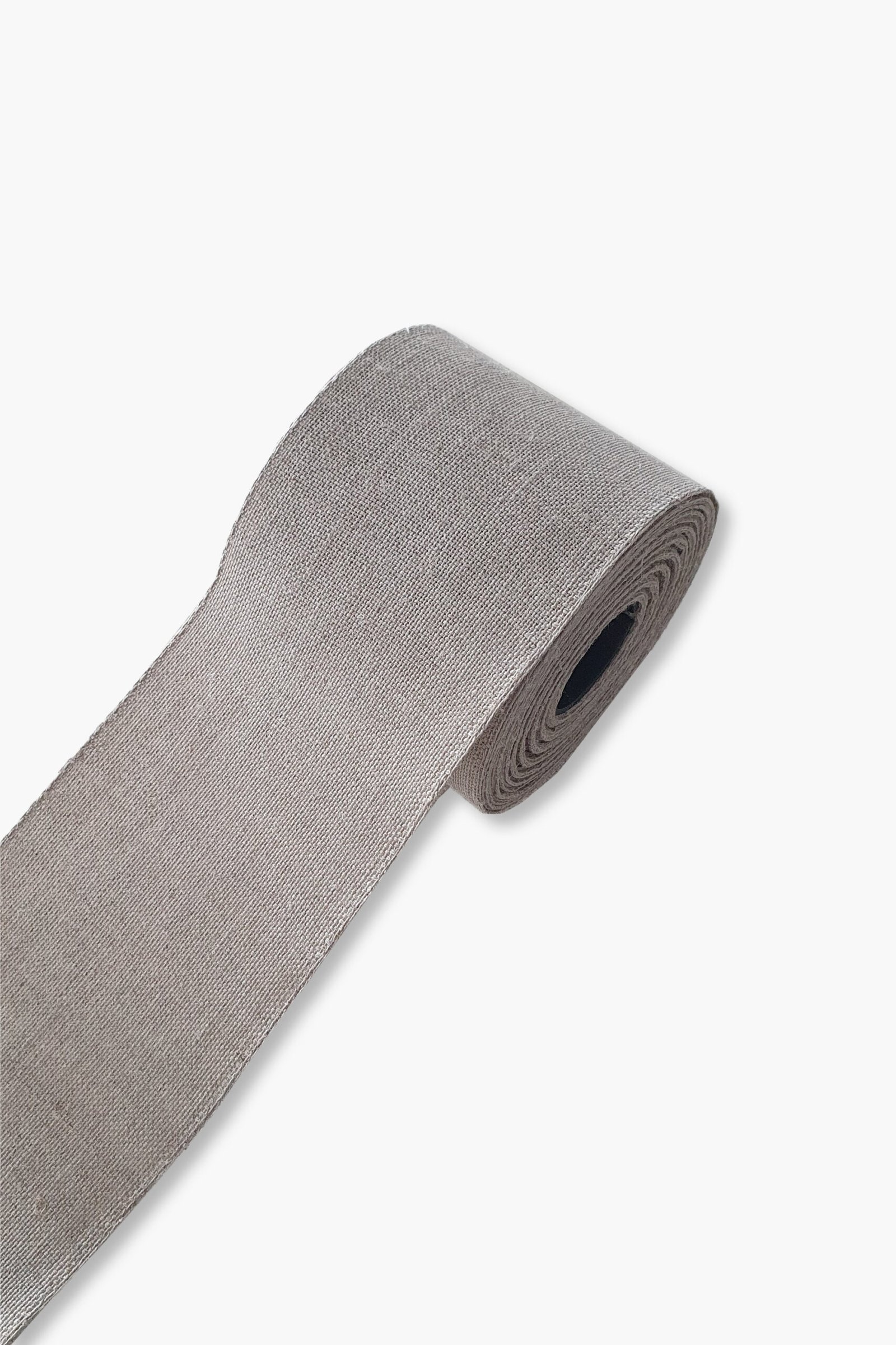 Fascia ricamata in lino ZWEIGART 72022 – Larghezza 8 cm – Colore 53 – 100% Lino - immagine 6