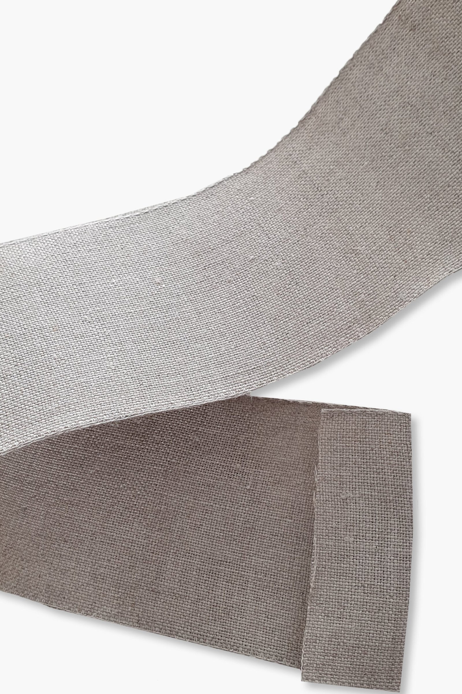 Fascia ricamata in lino ZWEIGART 72022 – Larghezza 8 cm – Colore 53 – 100% Lino - immagine 4