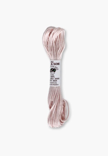 Au Ver à Soie Soie d’Alger Paris “3996” – 5 m Skein – Silk Thread