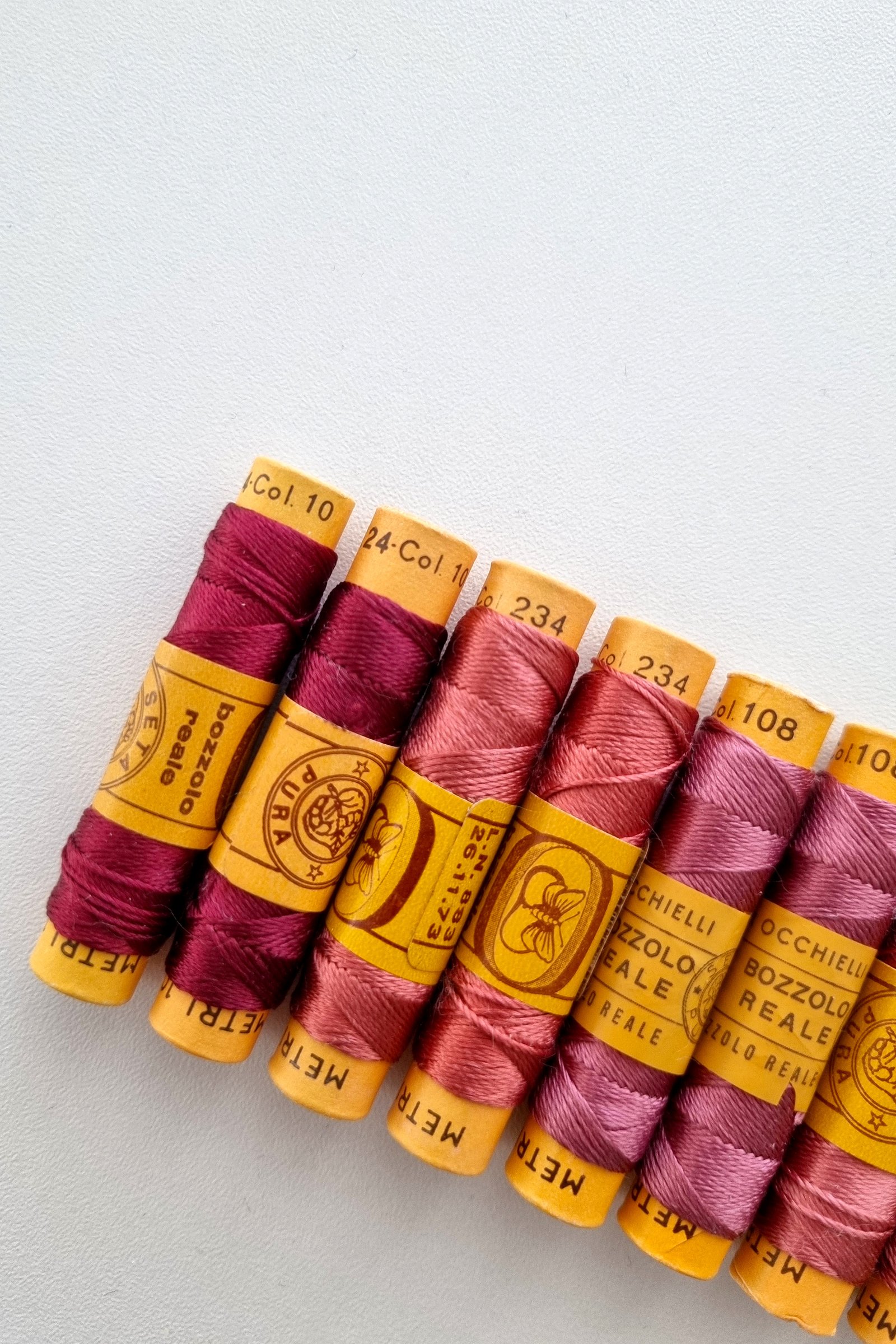 Bozzolo Reale & Tre Stelle – Vintage Silk Thread – Size 24 – 14 Antique Rose Spools - Image 6