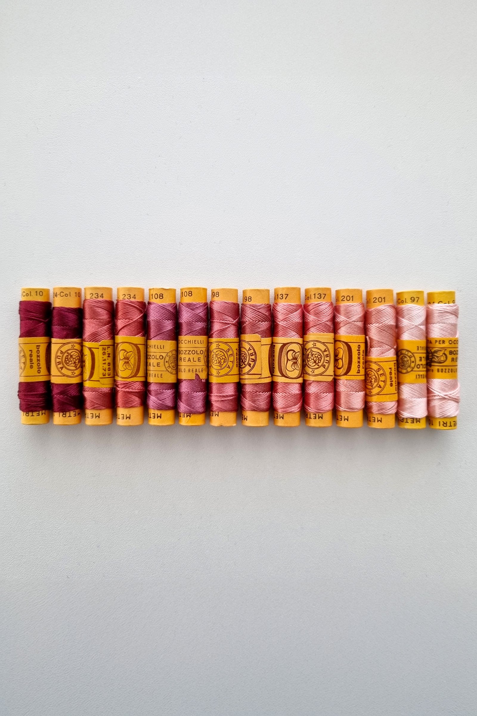 Bozzolo Reale & Tre Stelle – Vintage Silk Thread – Size 24 – 14 Antique Rose Spools - Image 5