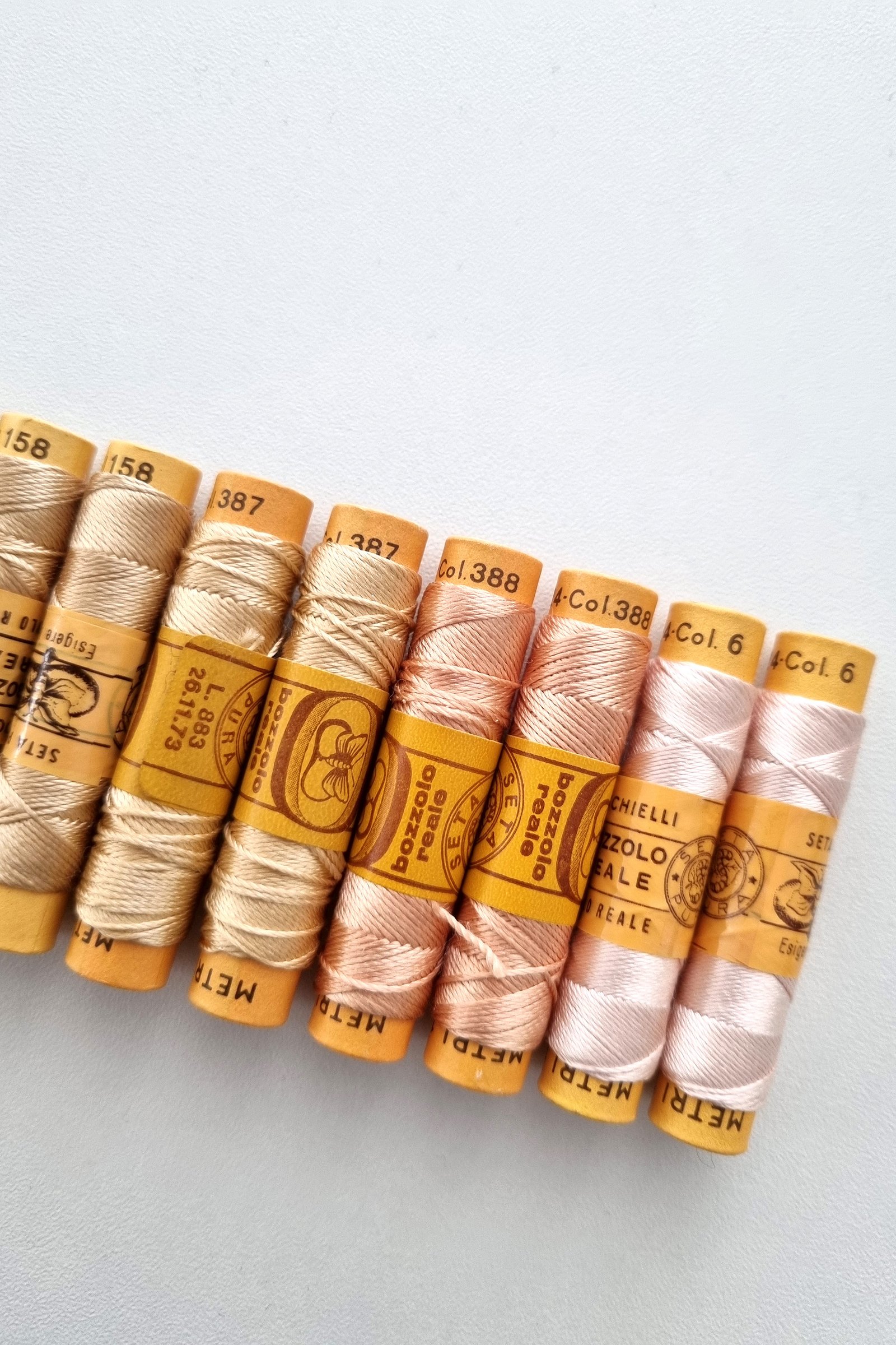 Bozzolo Reale & Tre Stelle – Silk Thread – Nude Hazelnut Set – 14 Spools - Image 8