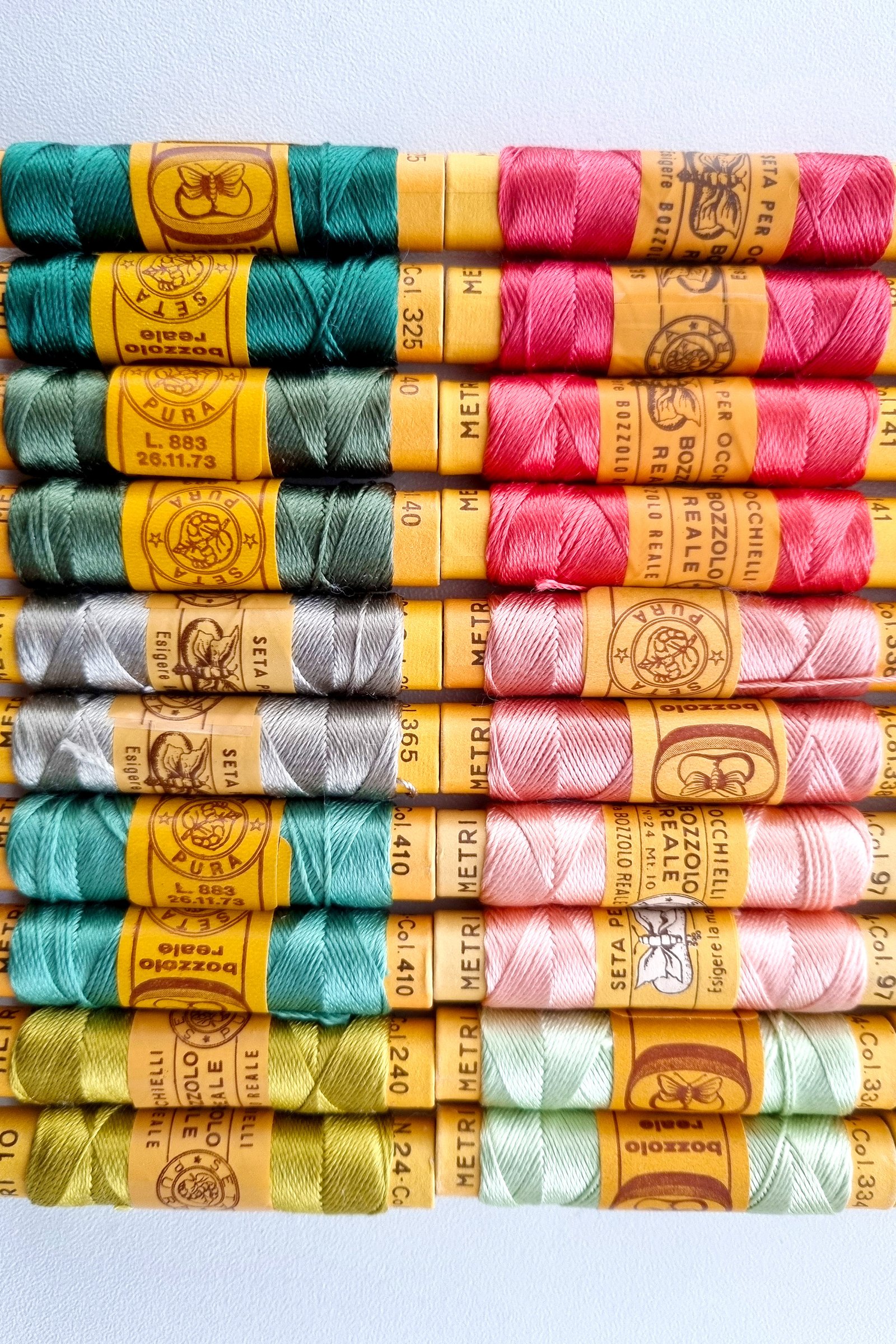 Bozzolo Reale & Tre Stelle – Silk Thread – Hortensia Flower Set – 40 Spools - Image 3