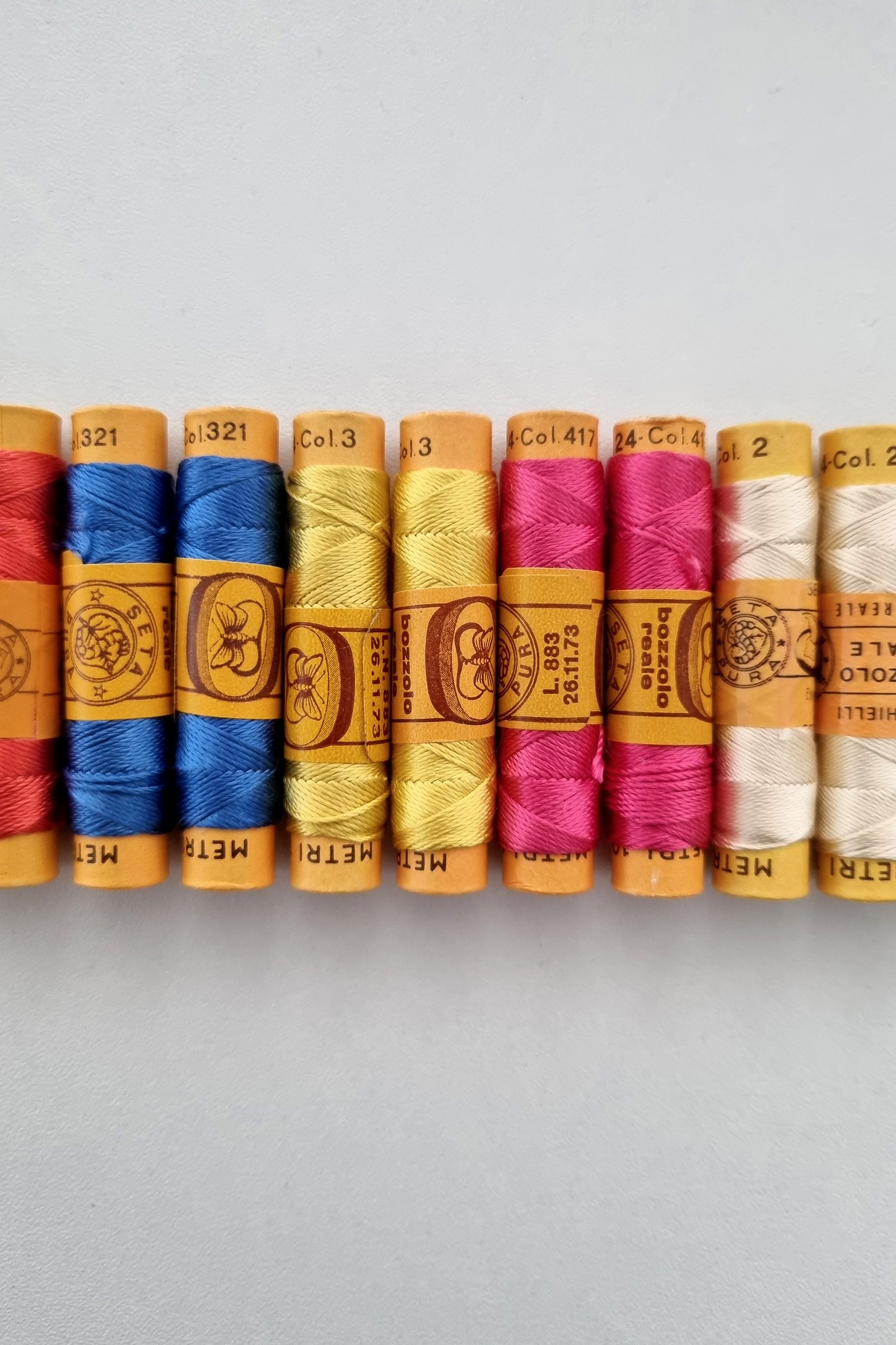 Bozzolo Reale & Tre Stelle – Vintage Silk Thread – Size 24 – 14 Summer Shades Spools - Image 4