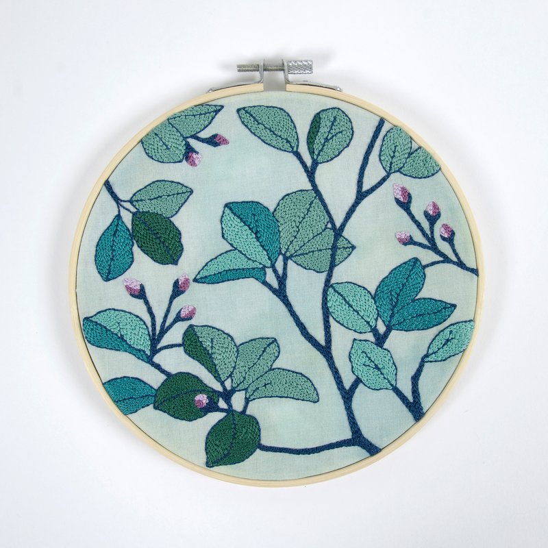 DMC – Jungle Foliage Punch Needle Kit by Nathalie Weinzaepflen - Image 5