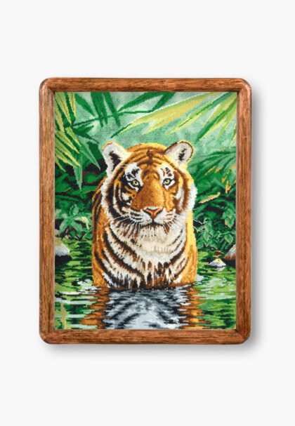 DMC – Tiger Bath Cross Stitch Kit – Intermediate Level – Aida Fabric